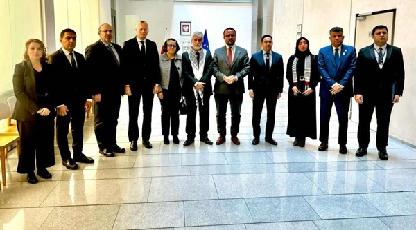 "مجلس السفراء العرب" يطلع نائب وزير الخارجية البولندي على جرائم الاحتلال بحق الشعب الفلسطيني