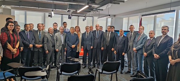 السفير عبد الكريم يلتقي عددا من السفراء المعتمدين في أذربيجان ويطلعهم على اخر تطورات العدوان الإسرائيلي على شعبنا
