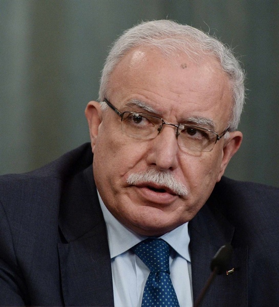الوزير د.المالكي يستقبل مكالمة هاتفية من نظيره البريطاني