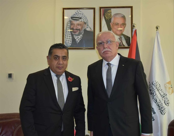الوزير المالكي يطالب بريطانيا بالضغط على إسرائيل لوقف عدوانها الغاشم على شعبنا