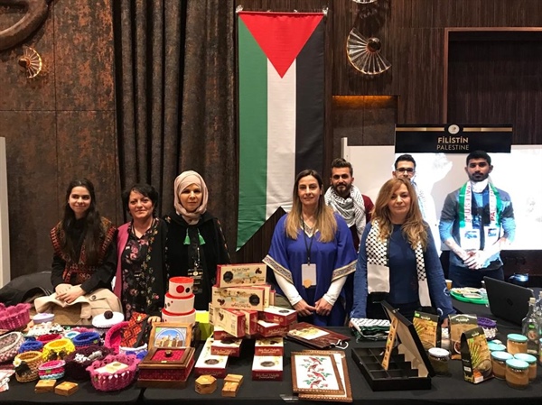 سفارة دولة فلسطين في تركيا تشارك في البازار الخيري السنوي