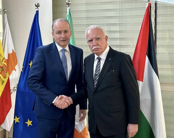الوزير د. المالكي يلتقي نظيره الإيرلندي ويطالب بضرورة العمل الفاعل لوقف إطلاق النار وحماية المدنيين الفلسطينيين