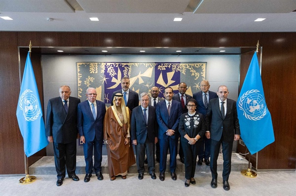 The Ministerial Committee assigned by the Joint Arab Islamic Extraordinary Summit met with the UN Secretary-General