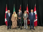 وفد اللجنة الوزارية المكلفة من القمة العربية الإسلامية المشتركة غير العادية يلتقون رئيس الوزراء الكندي