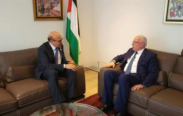 الوزير د. رياض المالكي يلتقي نظيره البحريني على هامش فعاليات إحياء الذكرى الخامس والسبعون للإعلان العالمي لحقوق الإنسان في جنيف
