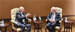 الوزير المالكي يلتقي نظيره الجزائري على هامش أعمال القمة التاسعة عشرة لرؤساء دول وحكومات حركة عدم الانحياز