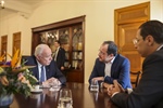 مباحثات الوزير المالكي مع الرئيس القبرصي كريستودوليدس ووزير الخارجية كومبوس تعكس عمق العلاقة التاريخية بين البلدين