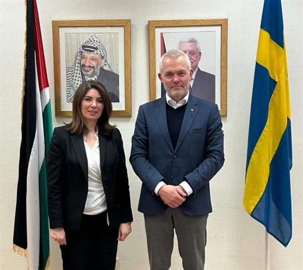 السفيرة المحيسن تستقبل رئيس بلدية مدينة يتوبوري