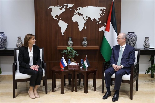 خلال استقباله وزيرة خارجية سلوفينيا، د.مصطفى: اعتراف سلوفينيا بدولة فلسطين خطوة في الطريق نحو تحقيق السلام وإنهاء الاحتلال