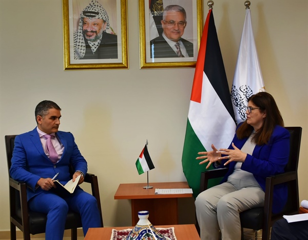 Minister Shahin discusses with the Cypriot Ambassador the developments and urgent humanitarian needs