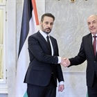 السفير فادي الحسيني يقدم أوراق اعتماده لرئيس المجر سفيرا لدولة فلسطين
