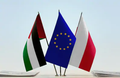 سفير فلسطين لدي بولندا يلتقي نائب رئيس لجنة الرقابة العليا البولندية ويجتمع مع رئيس اساقفة وارسو