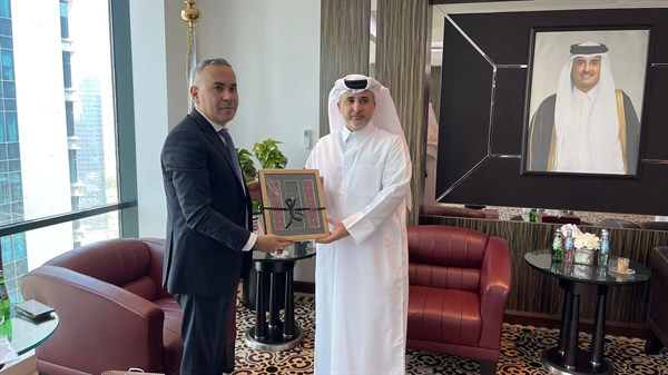 السفير أبو الرب يبحث مع وزير البيئة القطري سبل تعزيز التعاون والتحديات التي تواجه فلسطين في مجال البيئة
