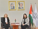 الوزيرة شاهين تودع القنصل البريطاني بمناسبة انتهاء مهامها الرسمية