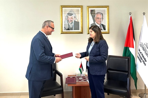 الوزيرة شاهين تتسلم نسخة من أوراق اعتماد سفير النمسا الجديد لدى دولة فلسطين