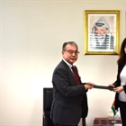 الوزيرة شاهين تتسلم نسخة من أوراق اعتماد ممثل اليابان الجديد لدى دولة فلسطين