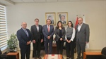 وزيرة الدولة لشؤون وزارة الخارجية تستقبل طاقم وحدة دعم المفاوضات