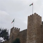 رفع علم فلسطين في قلعة "ساو جورج" في لشبونة