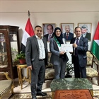 القنصلية العامة لدولة فلسطين بالإسكندرية تكرم الدكتورة الفلسطينية سارة الشماس