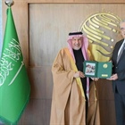 غنيم يُطلع المشرف العام على "مركز الملك سلمان" على الوضع الإنساني الصعب الذي يعيشه شعبنا