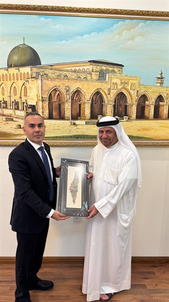 السفير أبو الرب يبحث مع مسؤول قطري سبل تعزيز التعاون في مجالات عدة