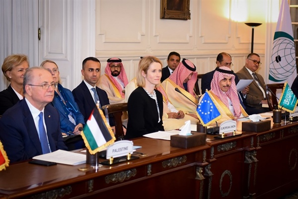 اللجنة الوزارية العربية الإسلامية تؤكد وحدة الأراضي الفلسطينية ورفض نقل أو تهجير الشعب الفلسطيني