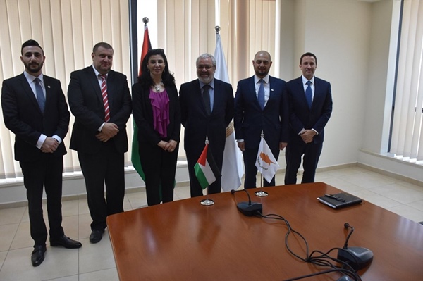 Acuerdo sobre la celebración del Comité Mixto palestino-chipriota y la cumbre trilateral palestino-grecochipriota que se celebrará antes de finales de este año