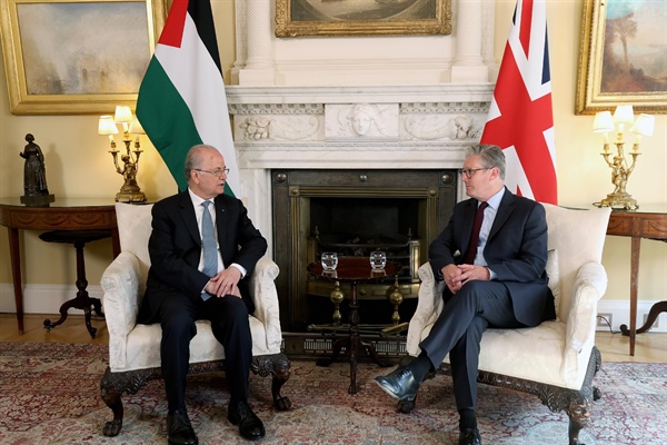 Prime Minister Mustafa meets British Prime Minister and Foreign Secretary