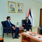 الوزيرة شاهين تبحث مع القنصل العام الإيطالي آخر المستجدات السياسية