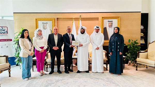أبو الرب يبحث مع "قطر الخيرية" الجهود الإغاثية والتنموية