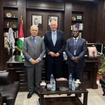 الرفاعي يبحث مع مسؤولين في الأونروا أوضاع اللاجئين في سوريا