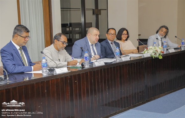 السفير الطري يُطلع رئيس البرلمان السريلانكي على آخر مستجدات عدوان الاحتلال على شعبنا