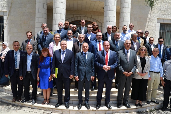 "الخارجية" تنظم جولة ميدانية للسفراء والقناصل وممثلي المنظمات الدولية إلى محافظة طولكرم