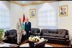 السفير فايز أبو الرب يلتقي نظيره البرتغالي ويبحثان مستجدات الأوضاع في فلسطين
