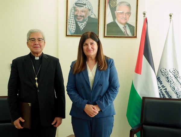 الوزيرة شاهين تستقبل القاصد الرسولي ممثل الفاتيكان لدى دولة فلسطين