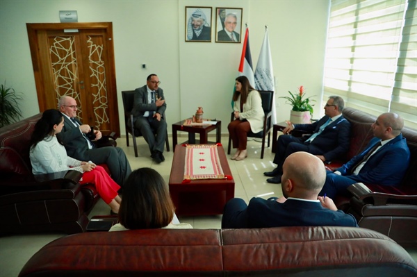 وزيرة الخارجية تودع السفير المالطي بمناسبة انتهاء مهامه الرسمية لدى دولة فلسطين