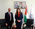 وزيرة الخارجية تبحث مع القائم بأعمال القنصل البريطاني أهمية المضي قدمًا في الاعتراف بدولة فلسطين