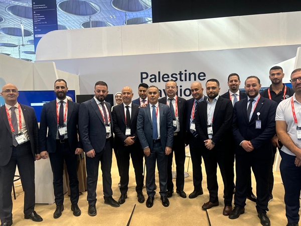 السفير أبو الرب يشارك في حفل افتتاح MWC 25 Doha ويزور الجناح الفلسطيني للتكنولوجيا