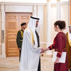 السفيرة الرمحي تقدّم أوراق اعتمادها إلى رئيس دولة الإمارات