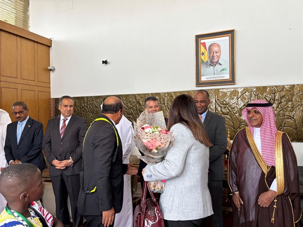 Minister of Foreign Affairs and Expatriates Varsen Shahin arrived in the Ghanaian capital, Accra,