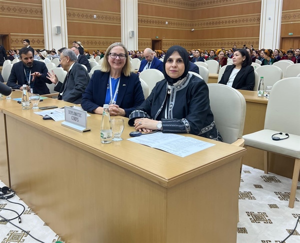 سفيرة فلسطين لدى تركمانستان تشارك في المؤتمر الدولي للمرأة والتنمية