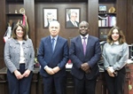 السفير الرفاعي يلتقي مدير "الأونروا" في سوريا ويطلع على التحديات المالية التي تواجه الوكالة