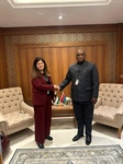 الوزيرة شاهين  تلتقي وزير الخارجية والتعاون الدولي والغامبيين في الخارج في جمهورية غامبيا