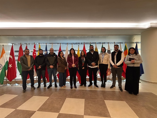 Minister Shahin Meets Delegation from Sharek Youth Forum