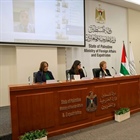 وزارة الخارجية والمغتربين تنظم ندوة بعنوان "المرأة الفلسطينية بين النضال والدبلوماسية: قراءة في تجربة الدبلوماسية الراحلة ليلى شهيد"، وذلك في إطار تأبينها
