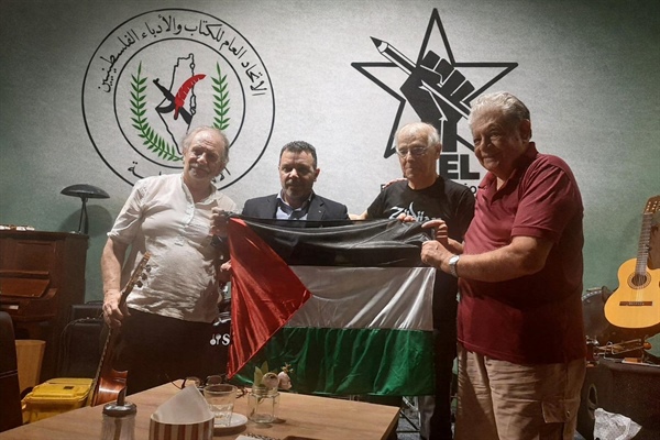 فلسطين تشارك بافتتاح اللقاء الدولي التاسع للكتّاب "القمر مع الزناد" في الأرجنتين