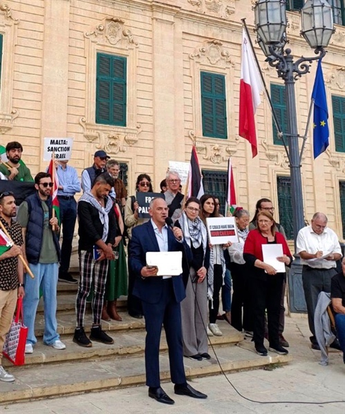 سفارتنا بمالطا تنظم وقفة ولقاء صحفيا حول قانون إعدام الأسرى