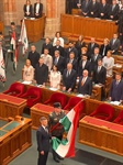 السفير الحسيني يشارك في الجلسة الافتتاحية للبرلمان المجري الجديد