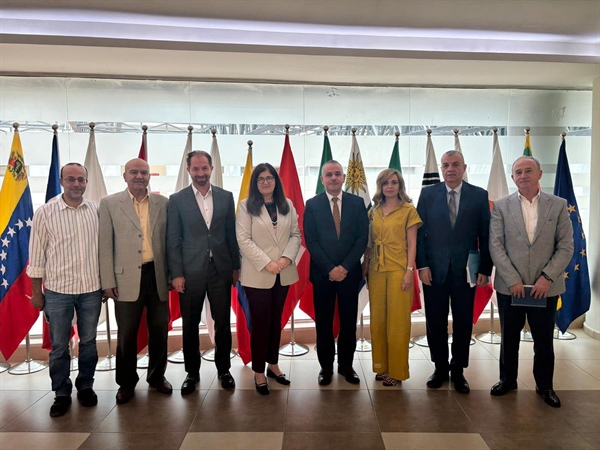 Minister Shahin Meets Federation of Chambers of Commerce Delegation