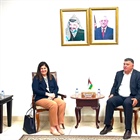 الوزيرة شاهين تلتقي محافظ نابلس وتؤكد مواصلة الجهود الدولية والدبلوماسية لمواجهة إرهاب المستوطنين